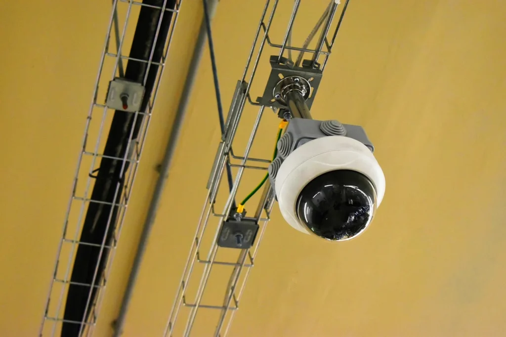 5 Powodów, Dla Których Warto Wybrać Kamery Monitoringu od Satel na https://zabezpieczeniapoznan.pl